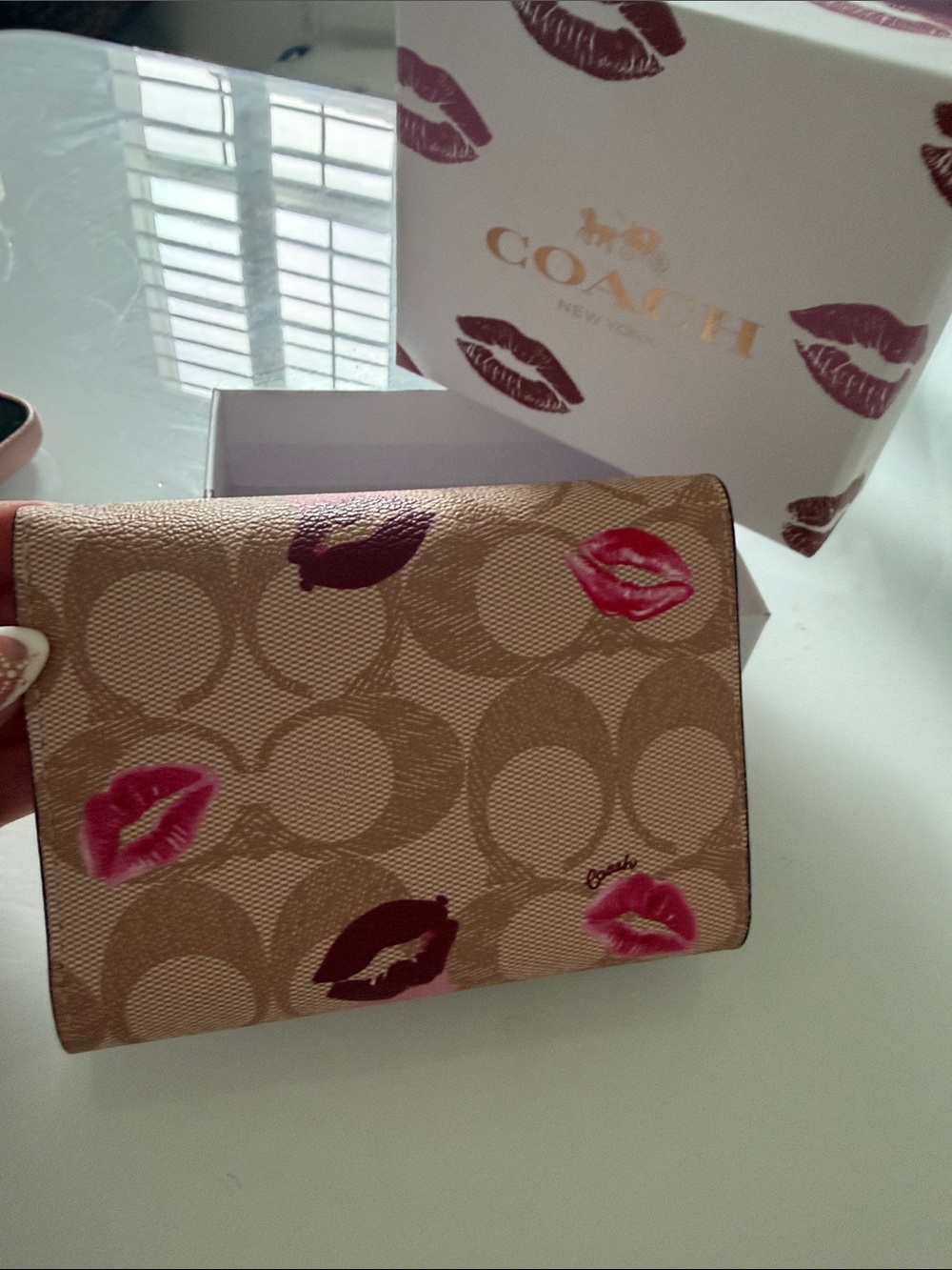COACH Tan Signature Kiss Print Crossbody with Gold Logo - Picture 2 of 10
